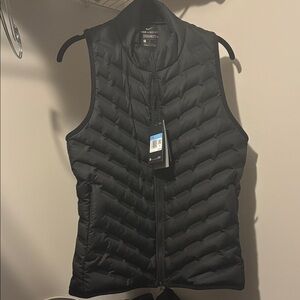 Nike Golf Black Puffer Vest